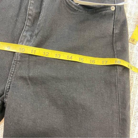 NWT new Zara High Rise Crop Flare Black Jeans Raw hem cropped Size 12 - Picture 5 of 15